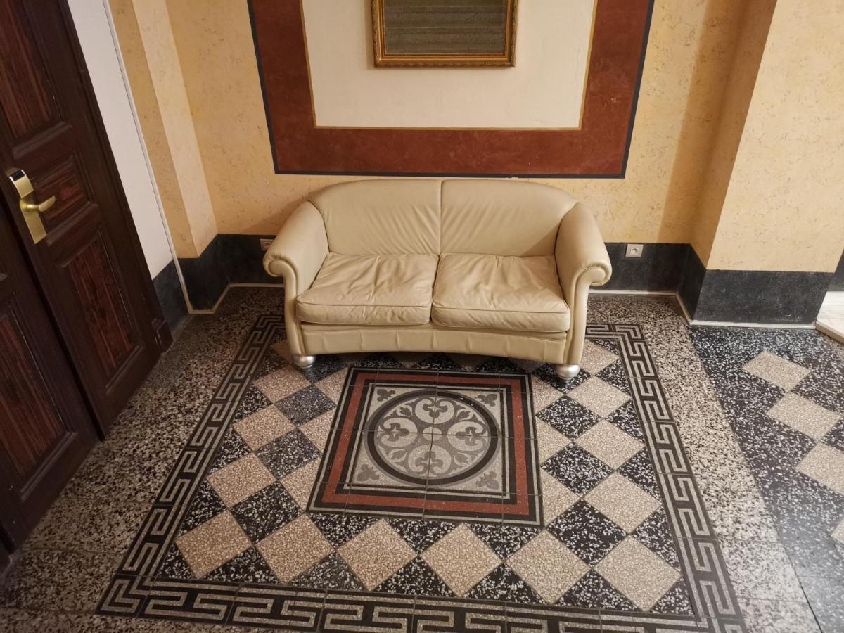 Quiet Apartment In Prague Center エクステリア 写真